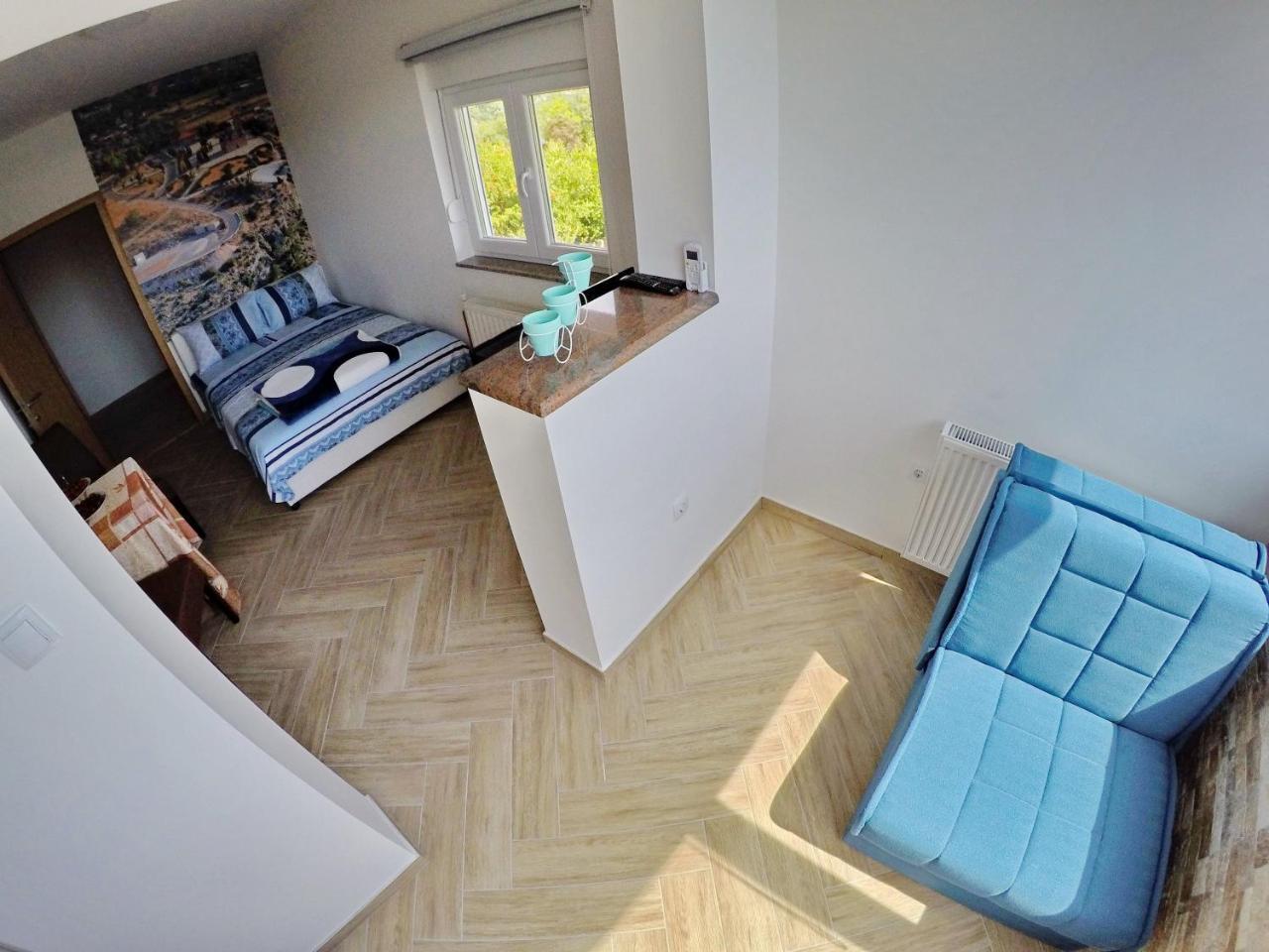 Apartments Pravica 特雷比涅 外观 照片